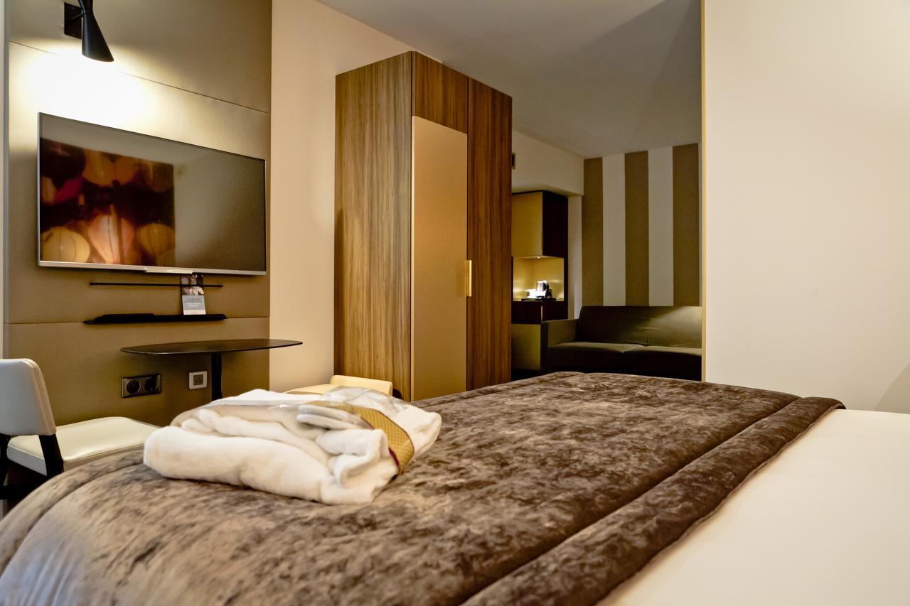 Mercure Lyon Centre Plaza Republique Экстерьер фото